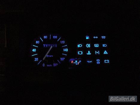 Renault 5 Campus (Død) - Har monteret blå dioder fra dioder.dk billede 5