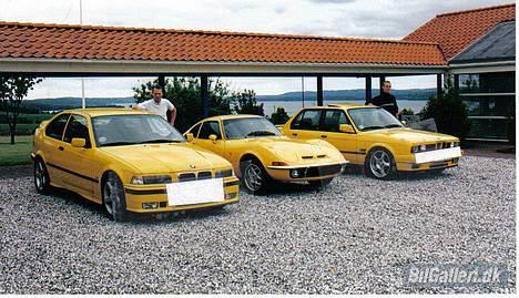 BMW 328 i touring. - Til venstre min gamle 316i og til højre min første bimmer samt i midten vores gamle Opel GT..... billede 1