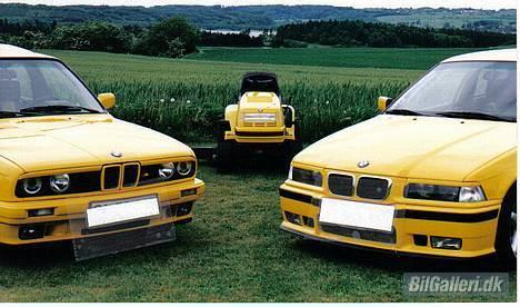 BMW 328 i touring. - 318 i TV, og TH min gamle 316 i og i midten min fars gule havetrakter på 5,5 HK..... billede 2