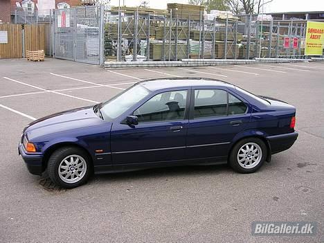 BMW 328 i touring. - Min gamle E36, 316i Bavaria. (ER solgt). billede 3