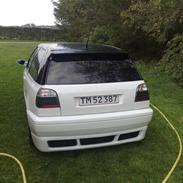 VW Golf 3 1.8 solgt