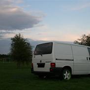 VW Transporter 2.4D (SOLGT)