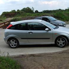 Ford Focus 1.6 3-dørs