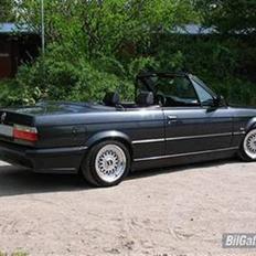 BMW E30 320i cabriolet SOLGT