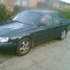 Toyota carina e