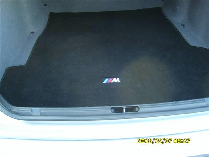 BMW 523 i aut. E39 solgt billede 11