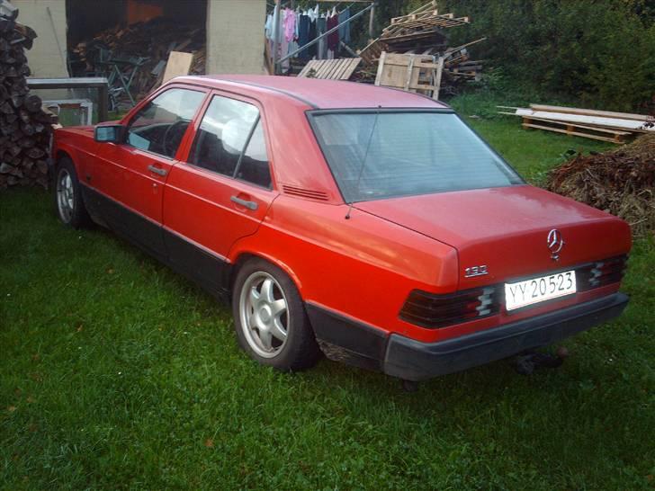 Mercedes Benz 190 2.0  billede 5