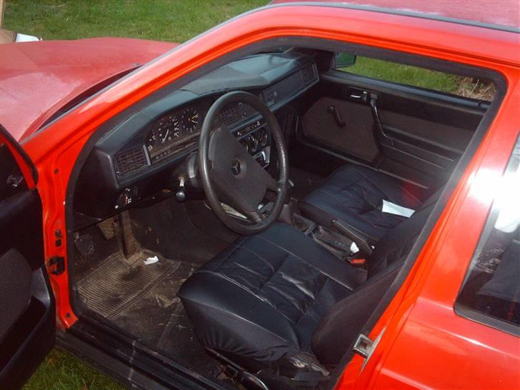 Mercedes Benz 190 2.0  billede 7