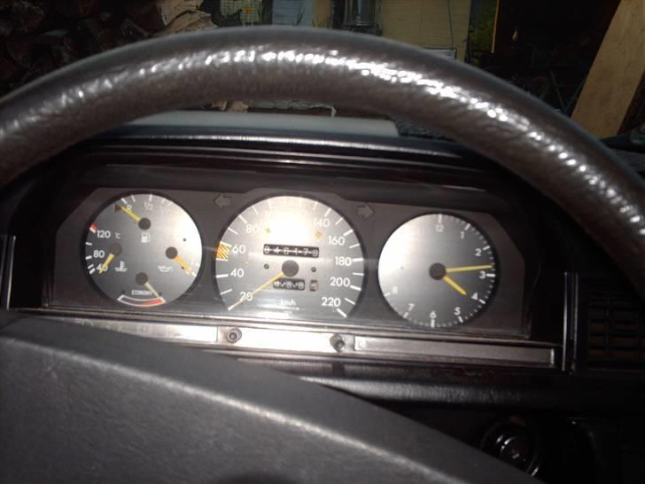 Mercedes Benz 190 2.0  billede 8