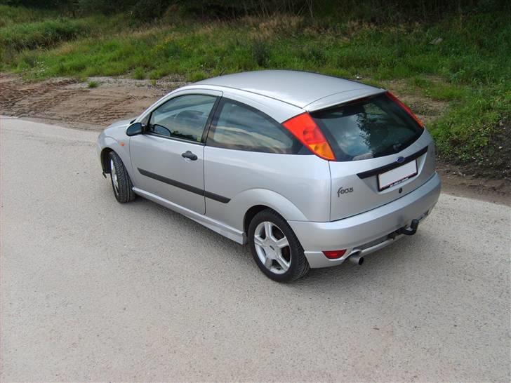 Ford Focus 1.6 3-dørs billede 5