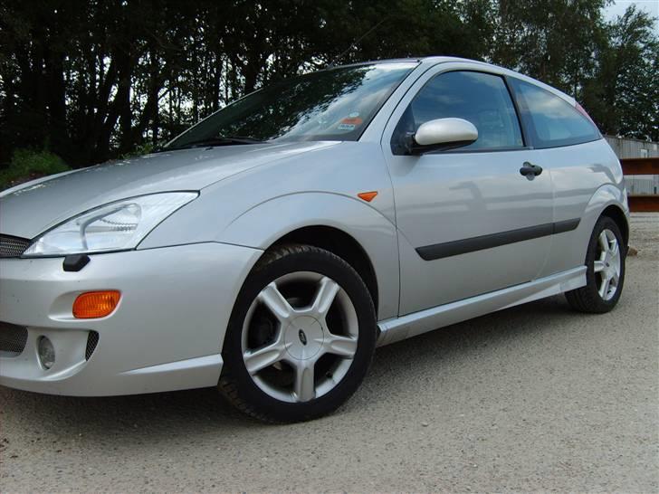Ford Focus 1.6 3-dørs billede 6