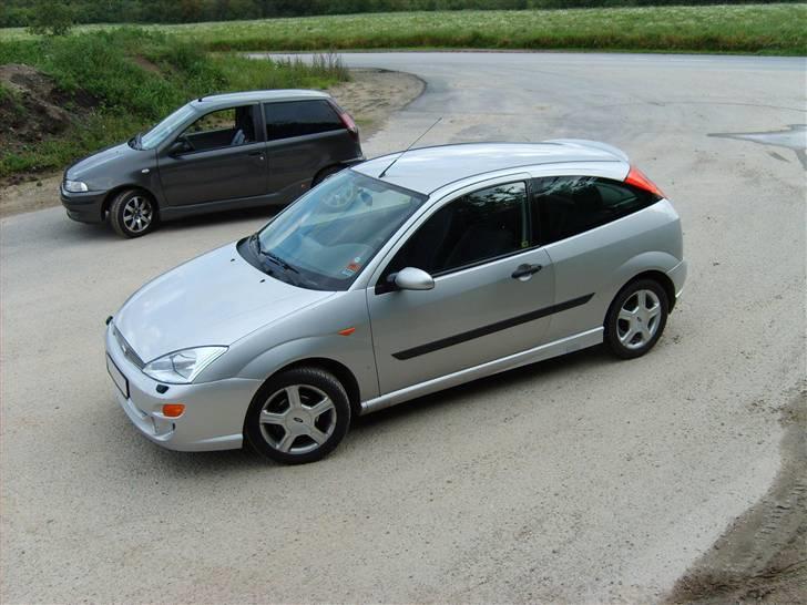 Ford Focus 1.6 3-dørs billede 8