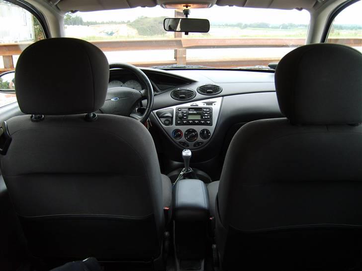 Ford Focus 1.6 3-dørs billede 14