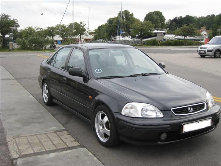 Honda 1.5i LS VTEC ***Solgt*** billede 4