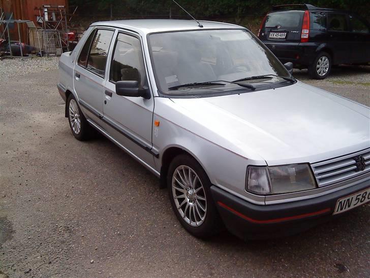 Peugeot 309 glx - så kom den tættere på jorden, sænket 60mm i fronten! billede 11