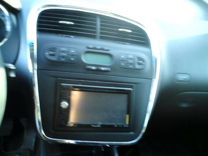 Seat Altea FR SOLGT! Desværre - Her er så min head unit. med krom lir rundt om intrumenteringen. billede 13