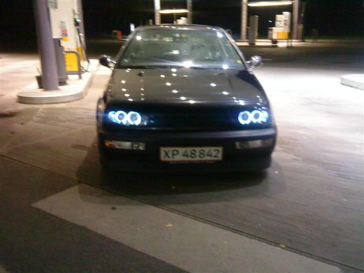 VW Golf III **SOLGT** - Med mine ney lygter tændt i ringene billede 18