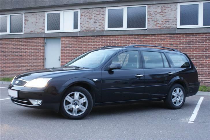 Ford Mondeo Ghia St. Car billede 3