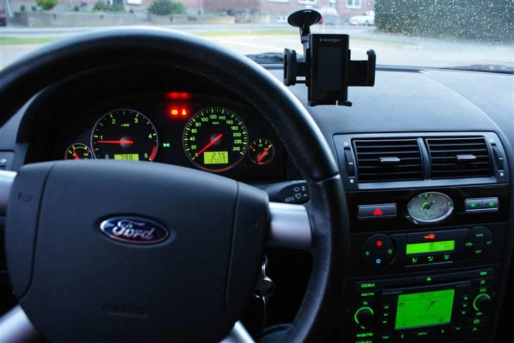 Ford Mondeo Ghia St. Car billede 4