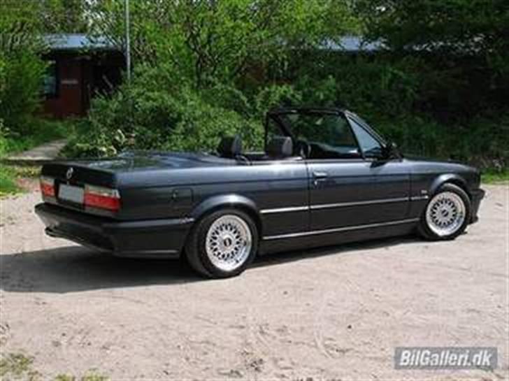 BMW E30 320i cabriolet SOLGT billede 3