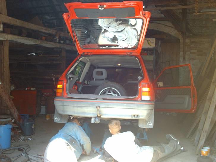 Opel Corsa 1,4i Sport SOLGT - Her bliver der lige lavet lidt.. billede 6