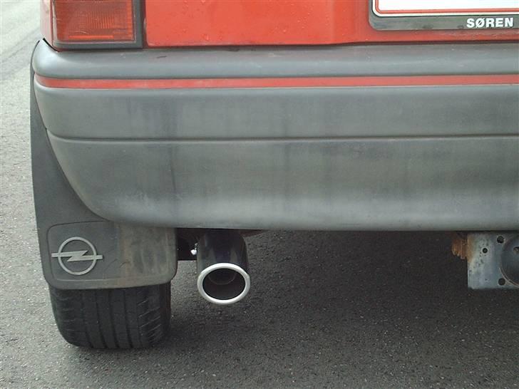 Opel Corsa 1,4i Sport SOLGT - Så er der rørhale på - ny bagpotte kommer senere billede 7
