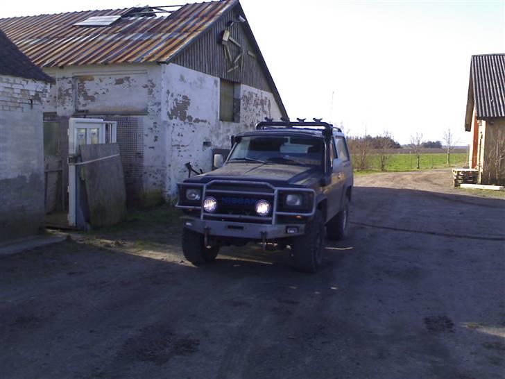 Nissan Patrol 4x4 billede 2