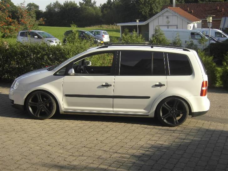 VW ^^TOURAN BYTTET^^ billede 2
