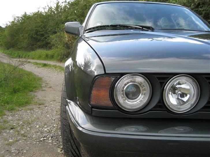 BMW 525i E34 *SOLGT* billede 1