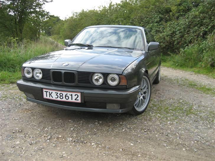 BMW 525i E34 *SOLGT* billede 3