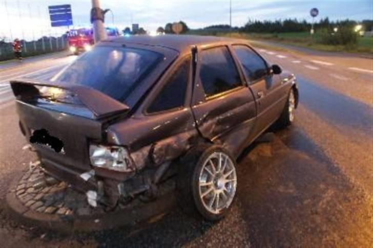 Ford Escort UNiQ*Total Skadet billede 17