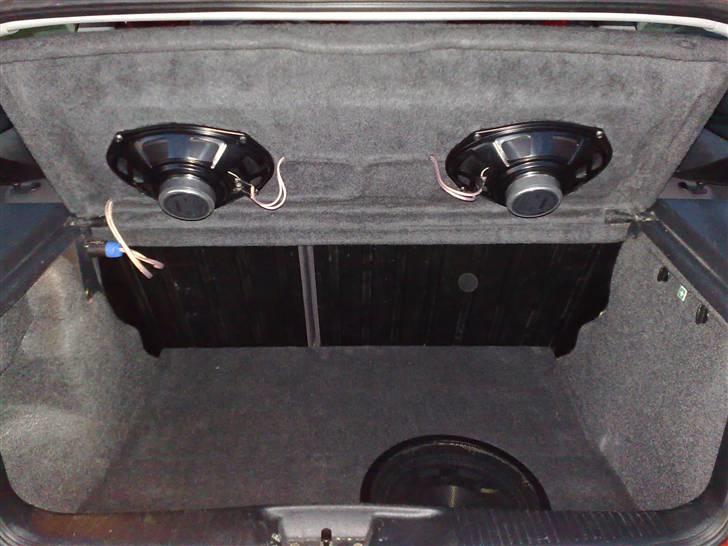 VW Polo 6N - Kig i bagagerummet... billede 13