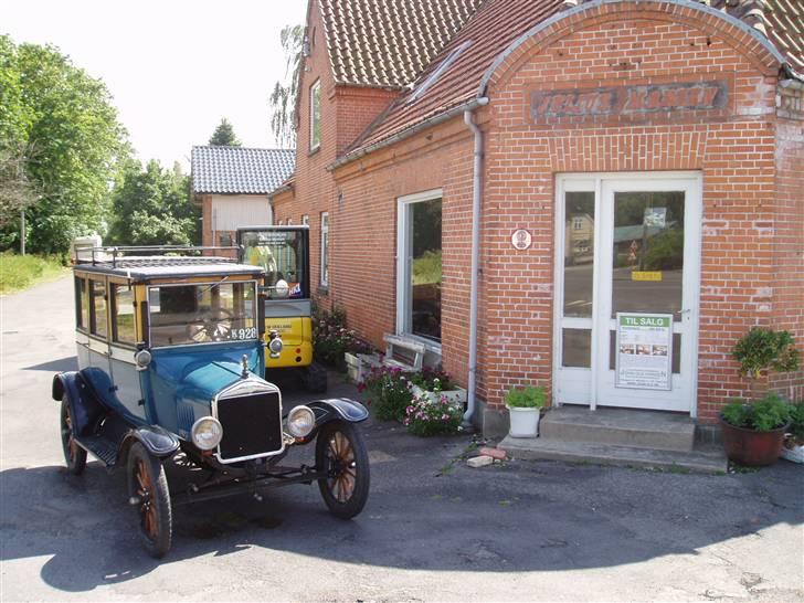 Ford Model T - Barndomshjemmet - Købmand Julius A Madsens forretning i Kettinge billede 9