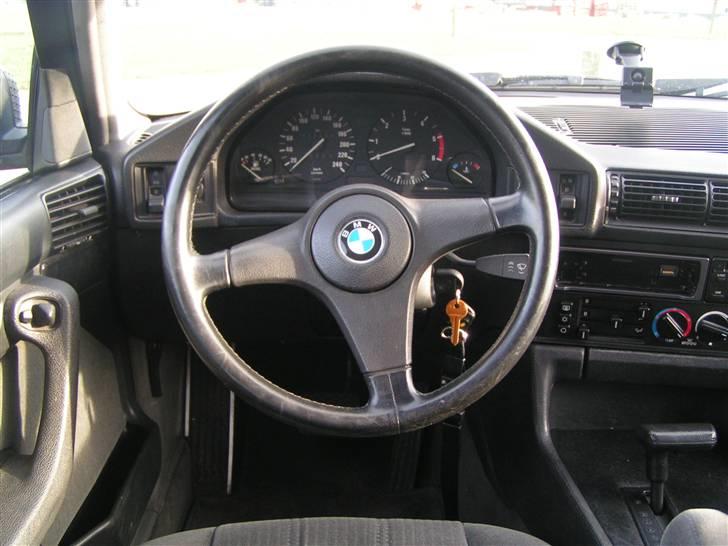 BMW E34 billede 12