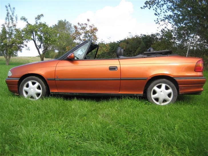 Opel Astra f cab. billede 3