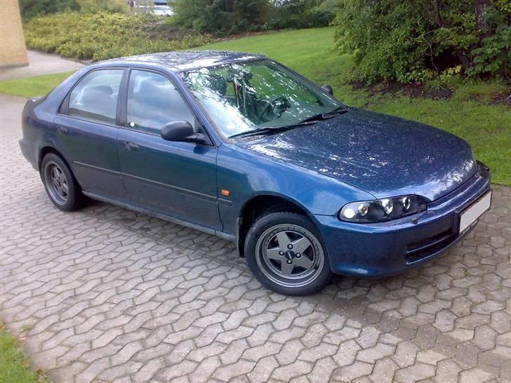 Honda Civic Vei V-tec E Solgt billede 10