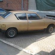 Datsun 120A F II guld bilen