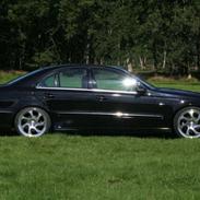 Mercedes Benz E 320 CDI 
