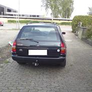 Ford Escort 1,4i CLX st. car