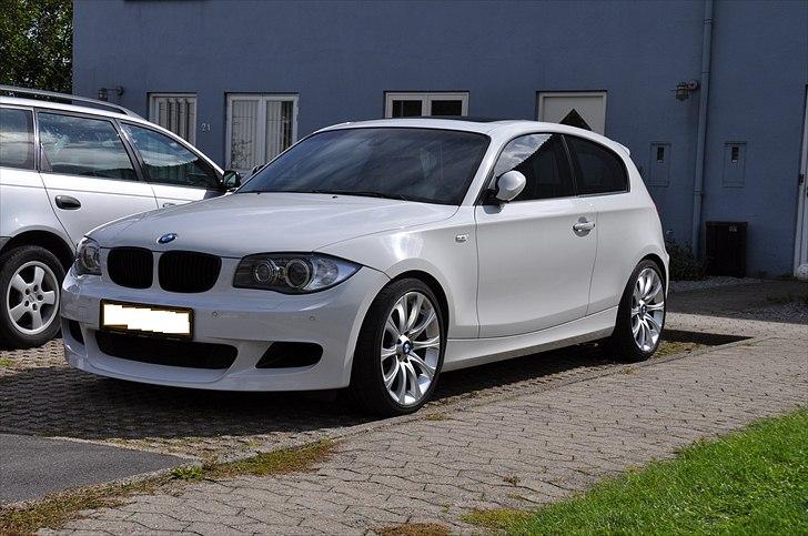 BMW 118d Adv. Automatic Van billede 2