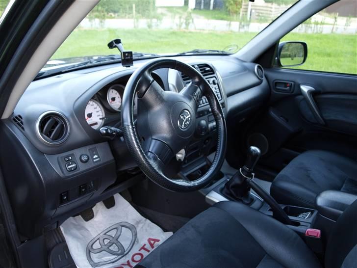 Toyota RAV4 SOLGT billede 8