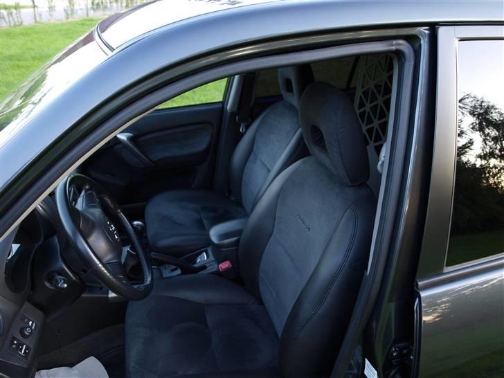 Toyota RAV4 SOLGT billede 9