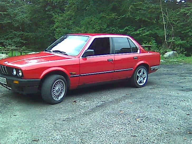 BMW 320i  (bytte med mc) billede 4