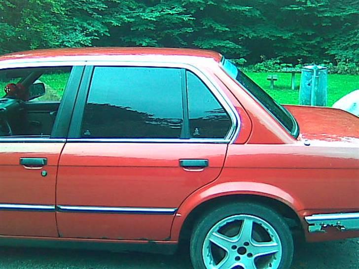 BMW 320i  (bytte med mc) billede 5