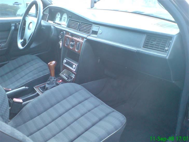 Mercedes Benz 190E 2,3 Solgt billede 8