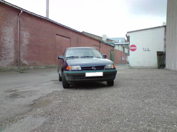 Opel Astra 1,6i billede 2