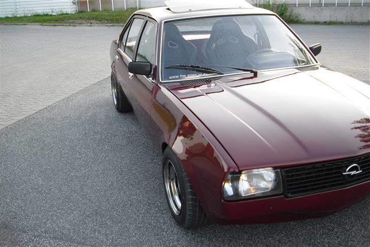 Opel Ascona -B  SOLGT billede 2