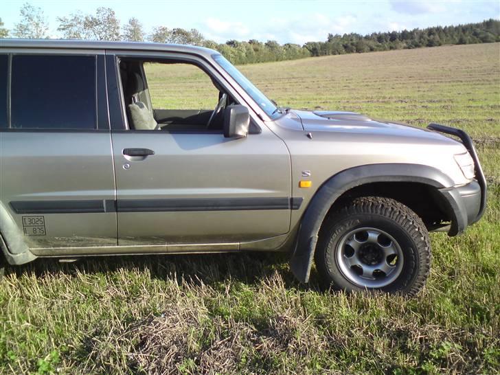 Nissan patrol 2.8y61*EXPORTERET* billede 8