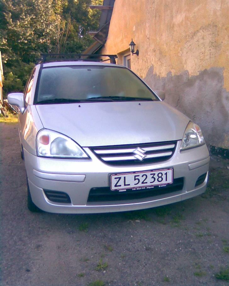 Suzuki liana billede 1