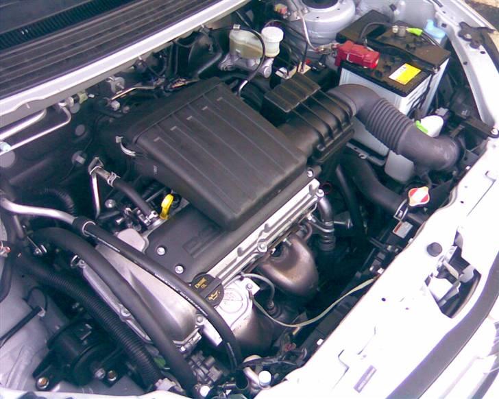 Suzuki liana billede 9